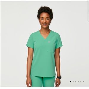 Surgical green scrubs set smalls NWT